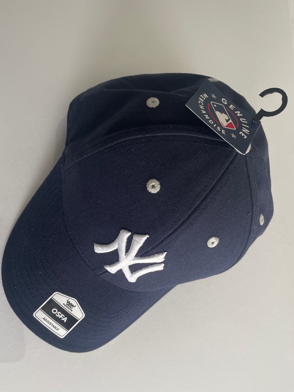 New York Yankees Fan Favorite Baseball Cap Navy Blue with Grey Accents